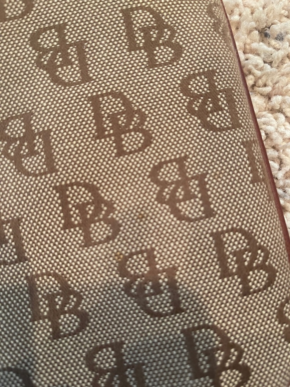 Dooney & Bourke letter bag  crossbody - Picture 3 of 8